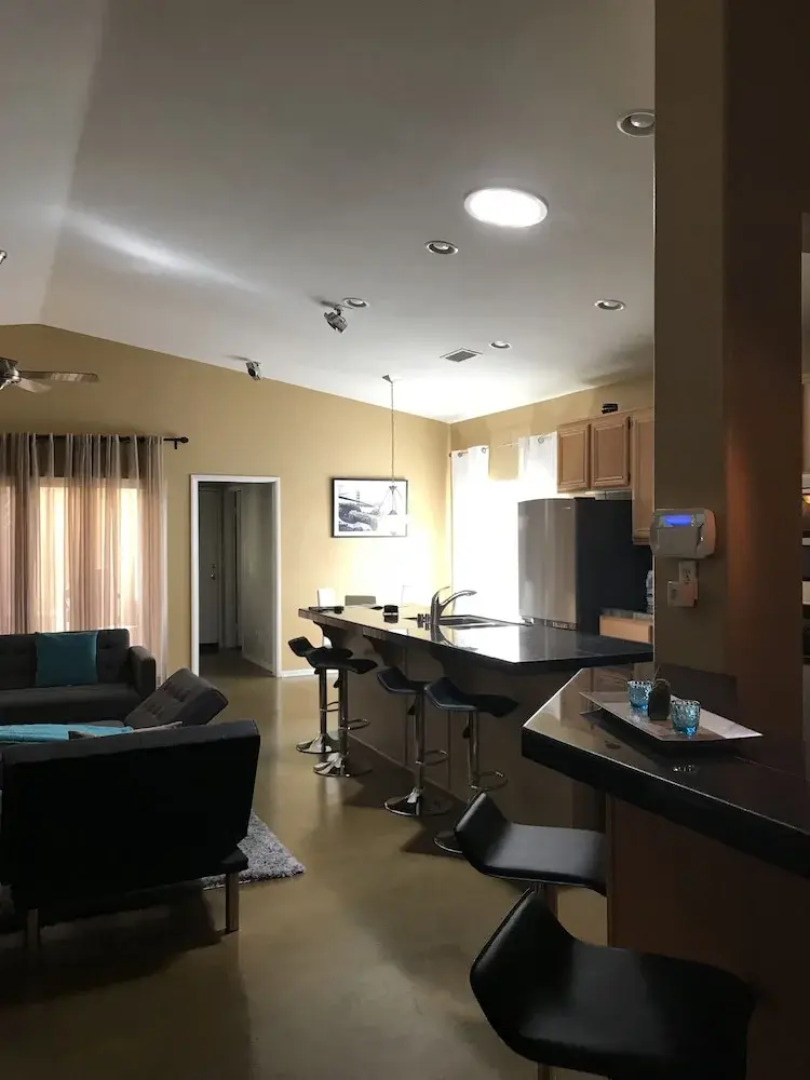 The Splash House by DeLeon Destinations Holiday home 3