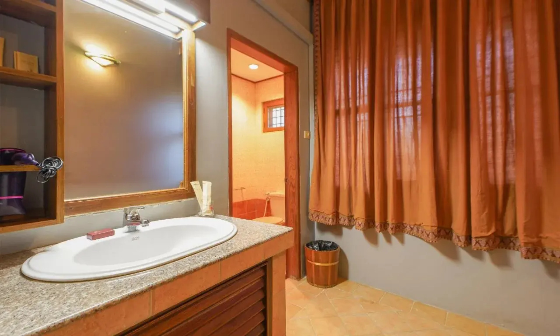 Sunny Paradise Resort