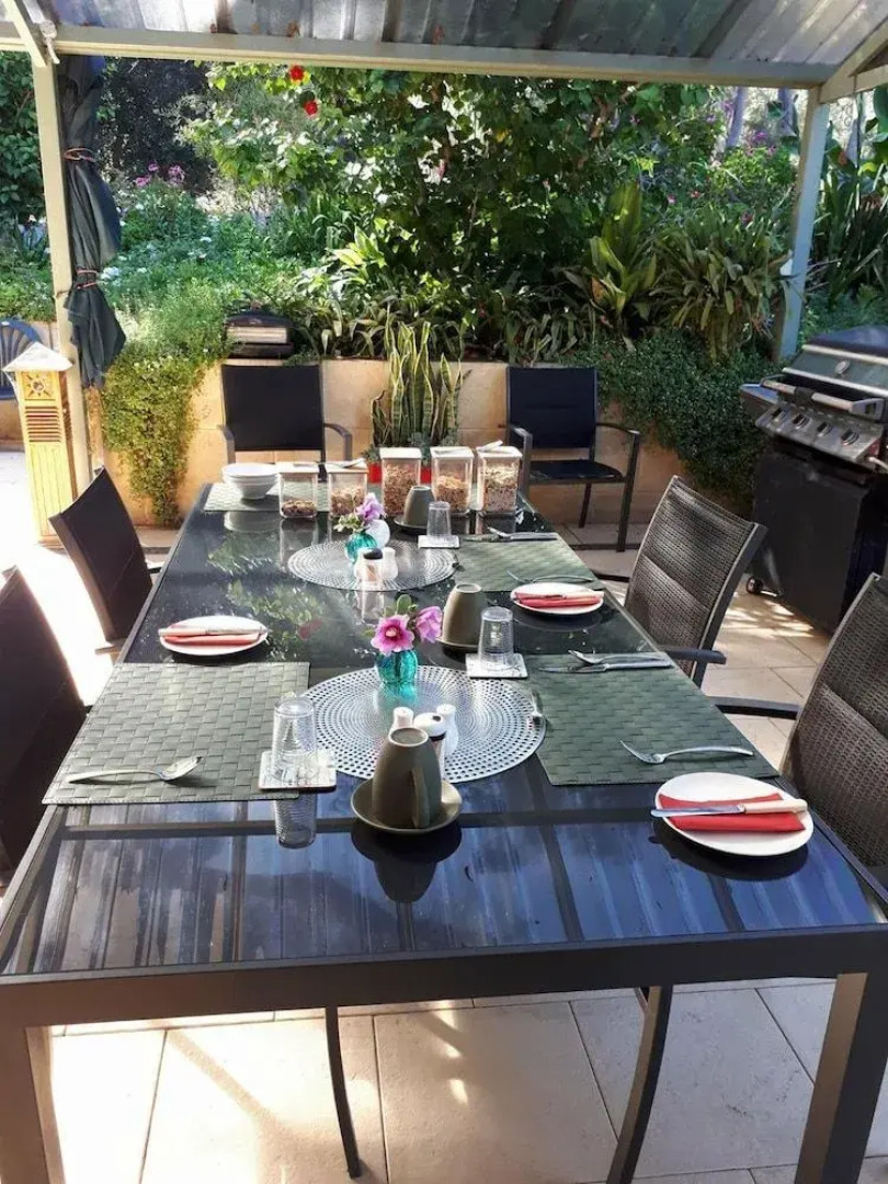 Devonleigh Bed & Breakfast