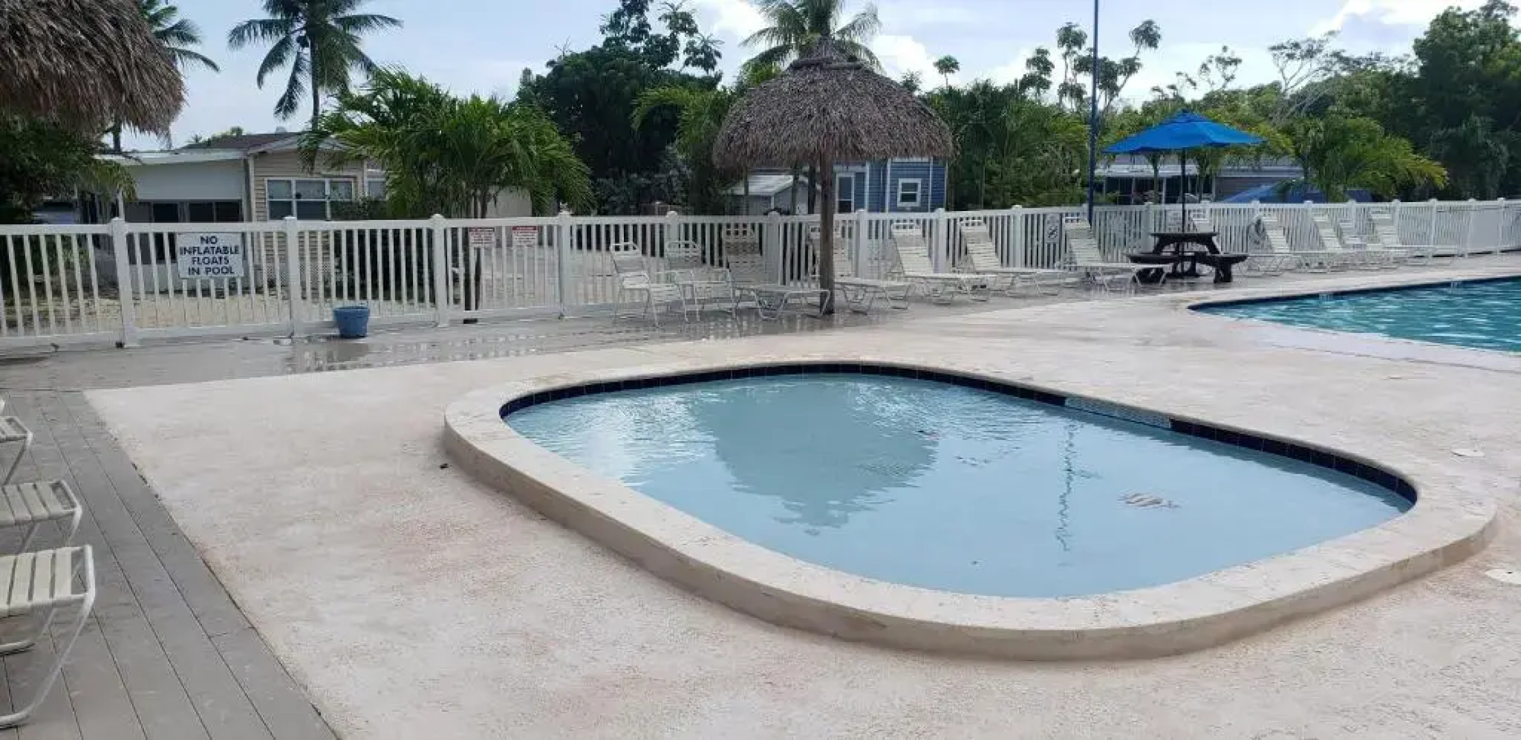 Tiny House RV, Kayak