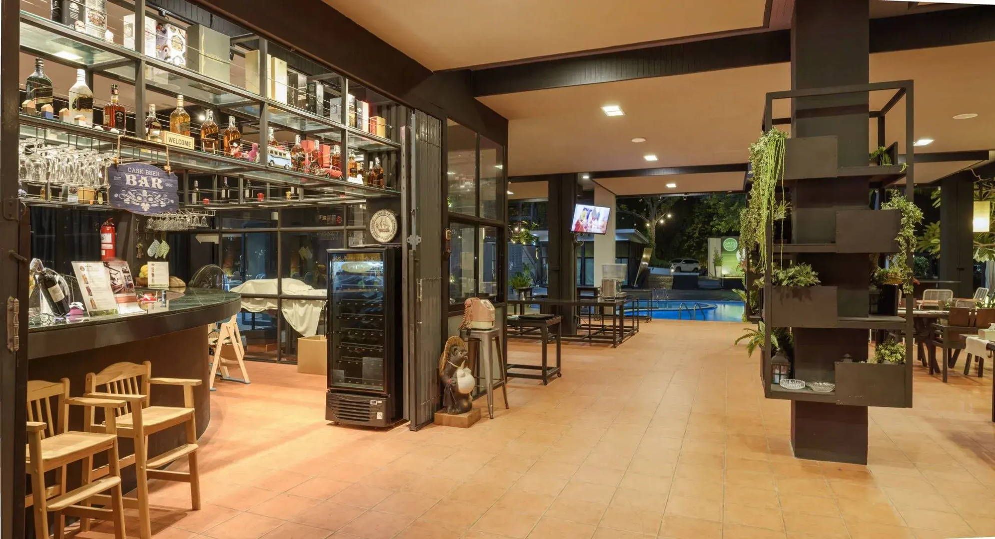 The Loft Seaside Sriracha