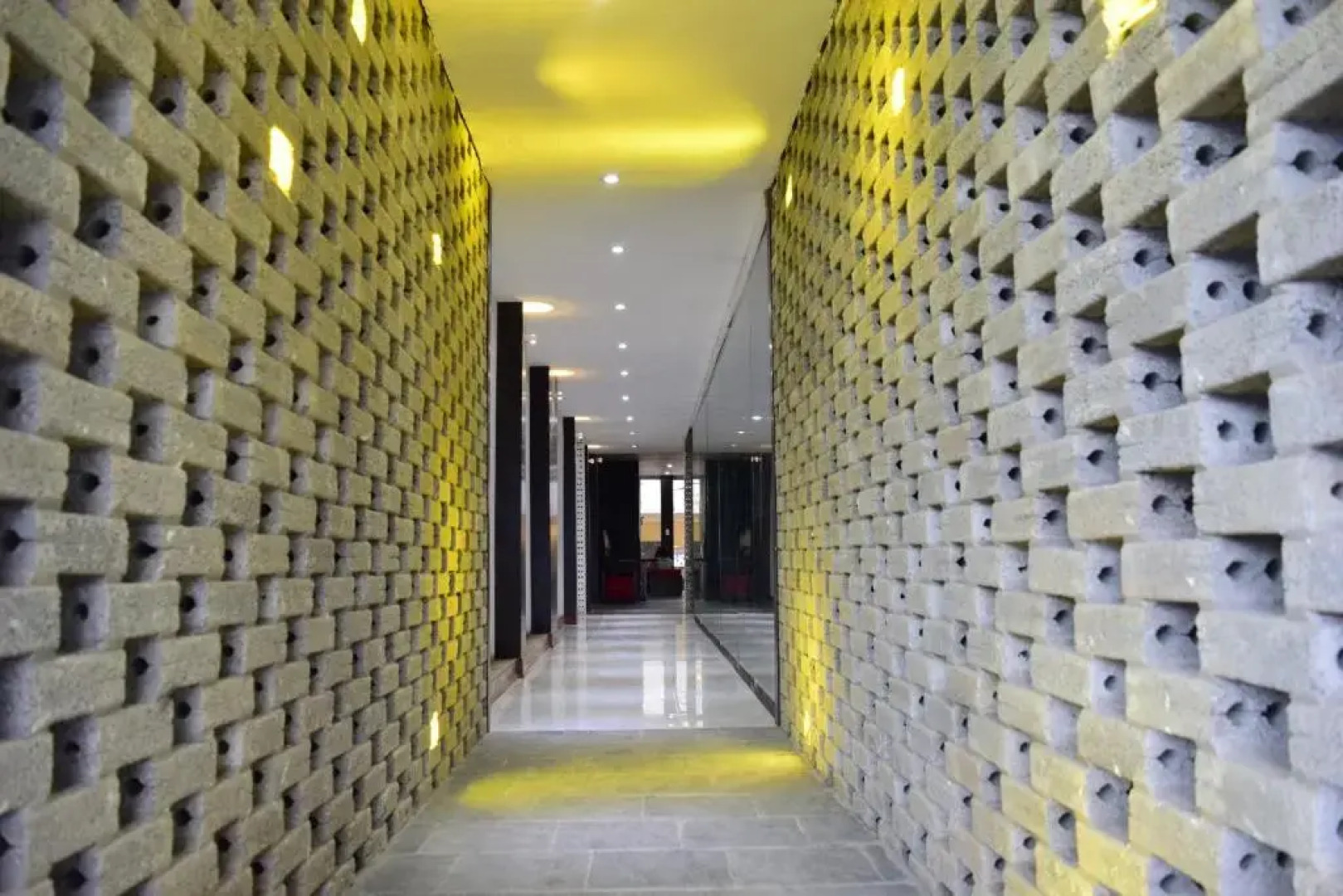 Phuong Nam Mountain View Hotel