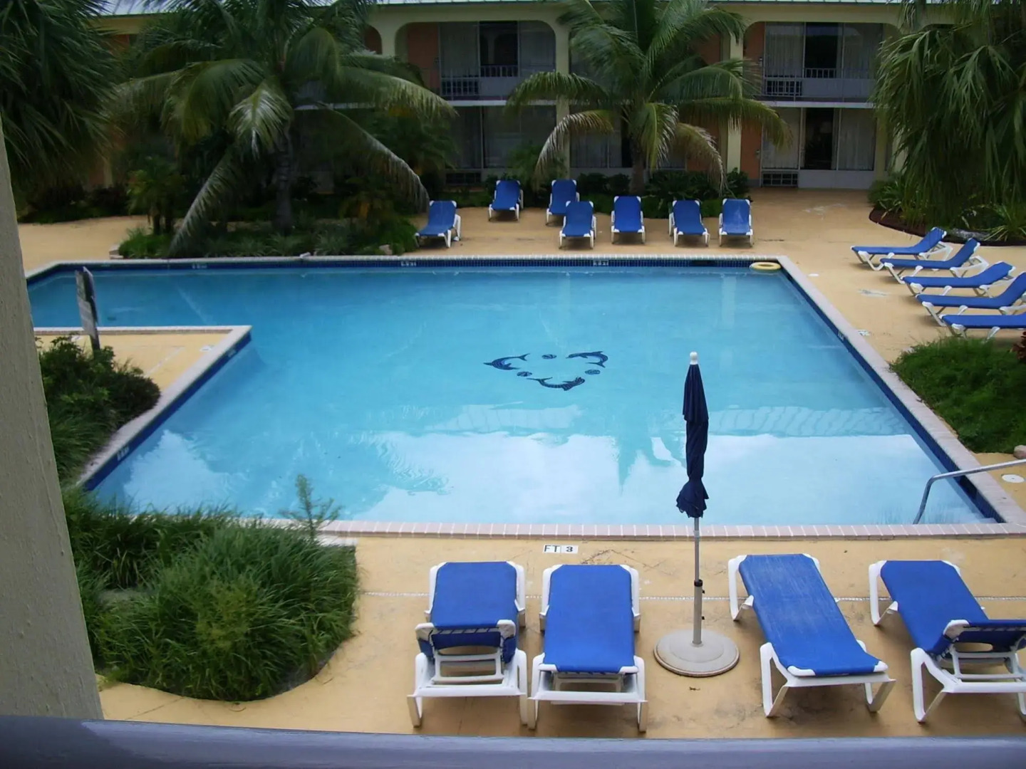 Royal Islander Hotel