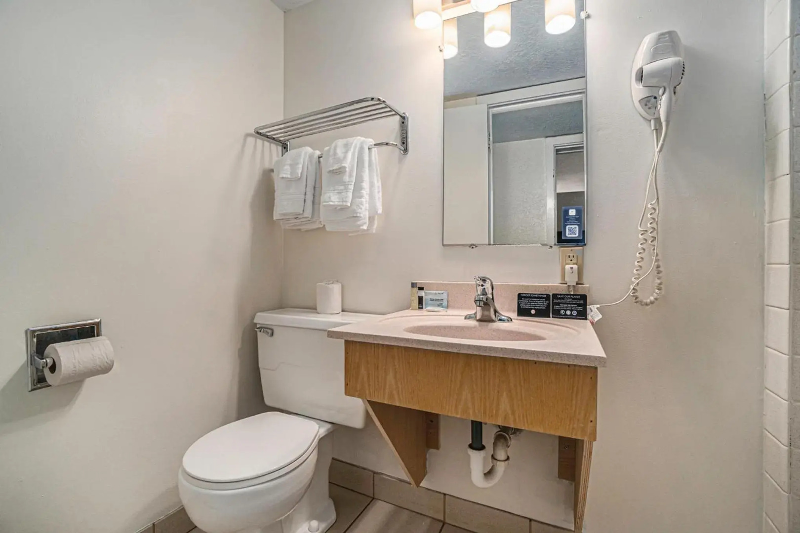 Travelodge by Wyndham Traverse City MI