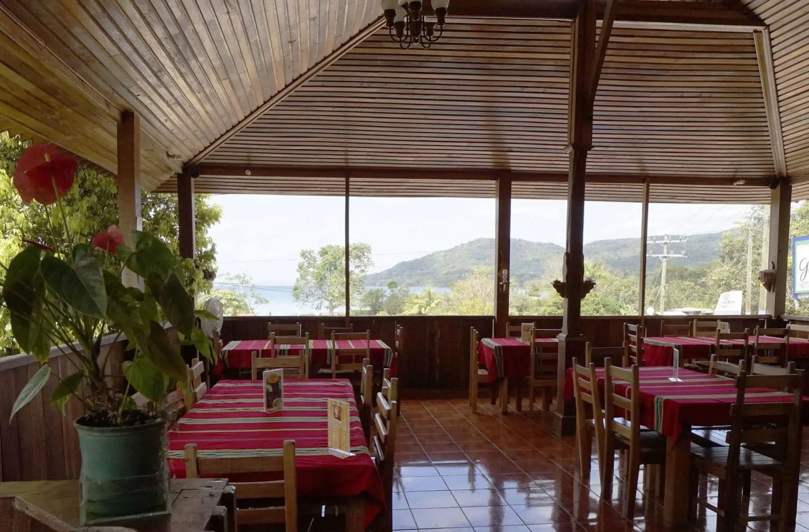 Hotel Y Restaurante Las Gardenias