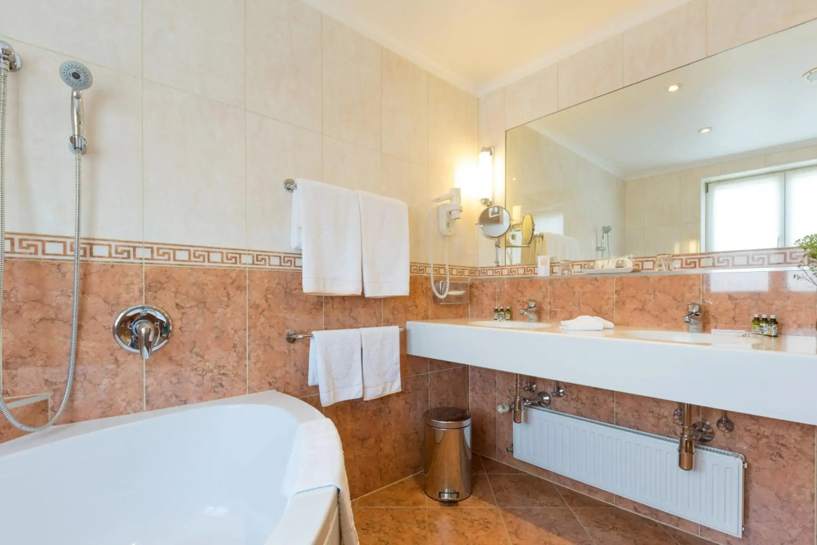 Sir Savigny Hotel, part of Sircle Collection