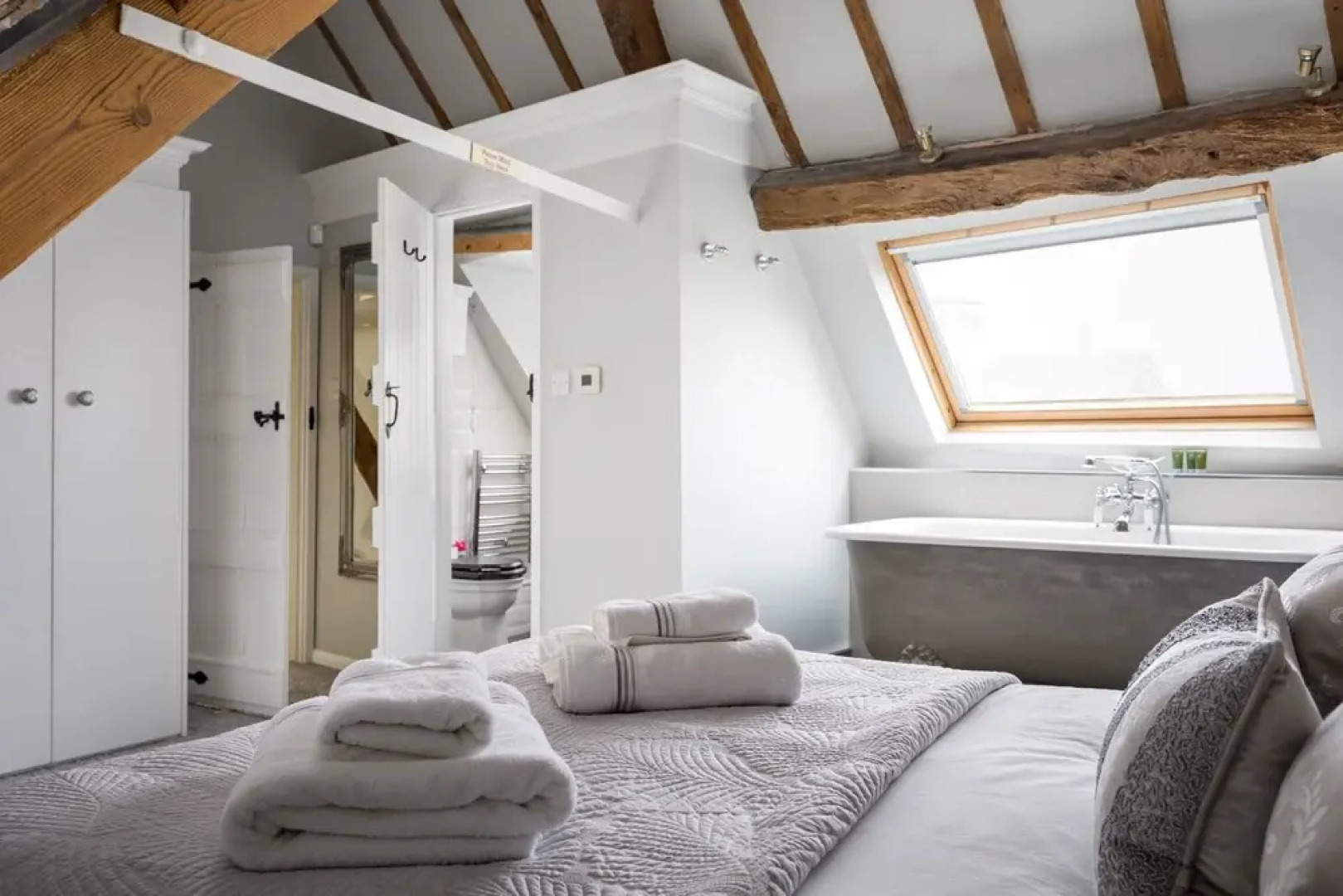 Unique Cotswold Cottages