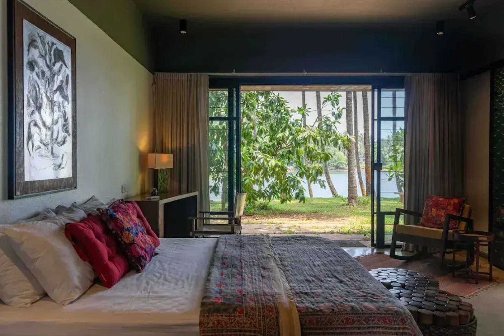 Toya Toya by Vista Rooms