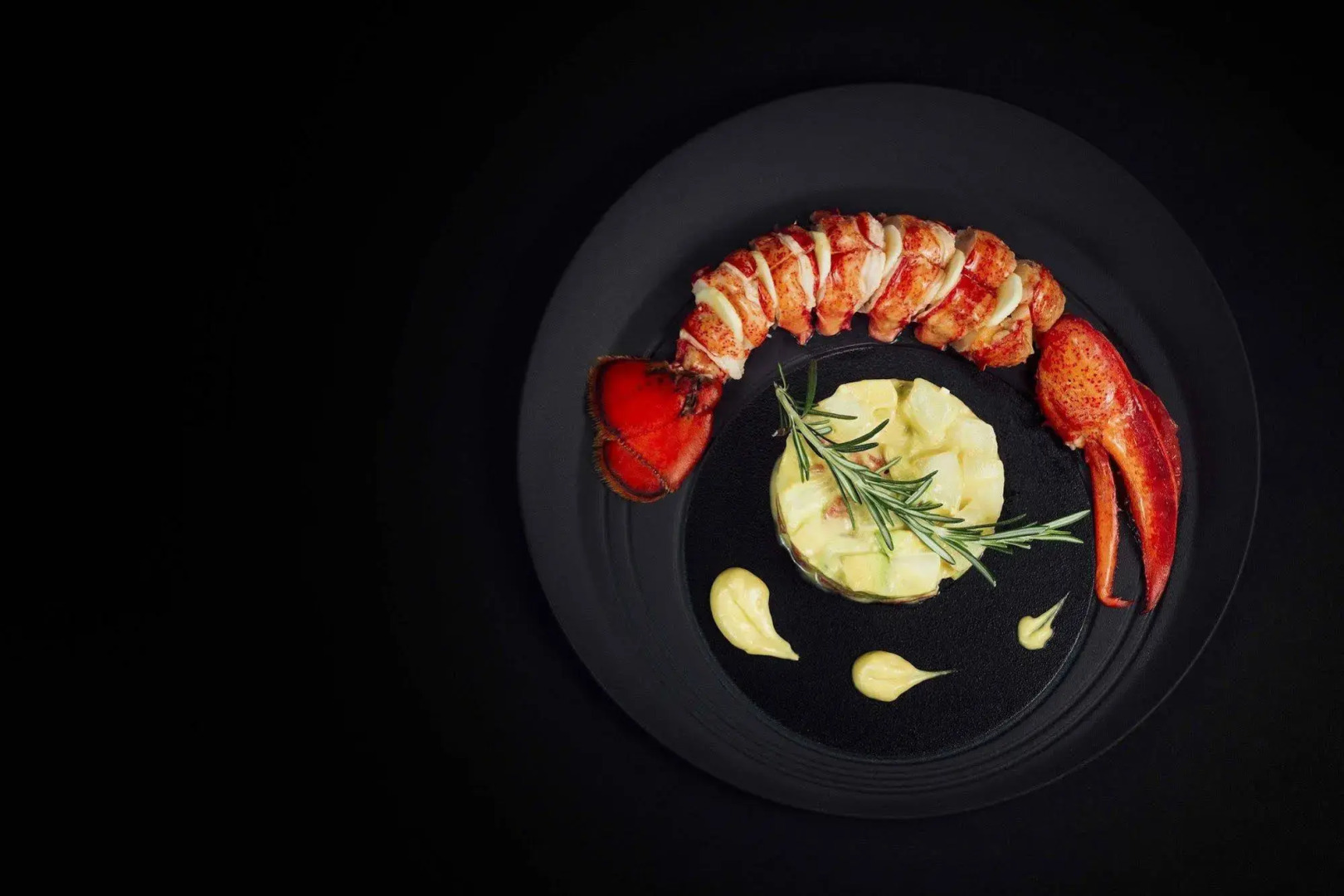 Дизайн-отель BERDS Chisinau Mgallery Hotel Collection