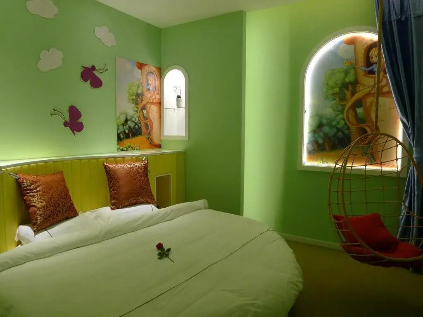 Tai Yuan San Sheng Stone River Couple Hotel