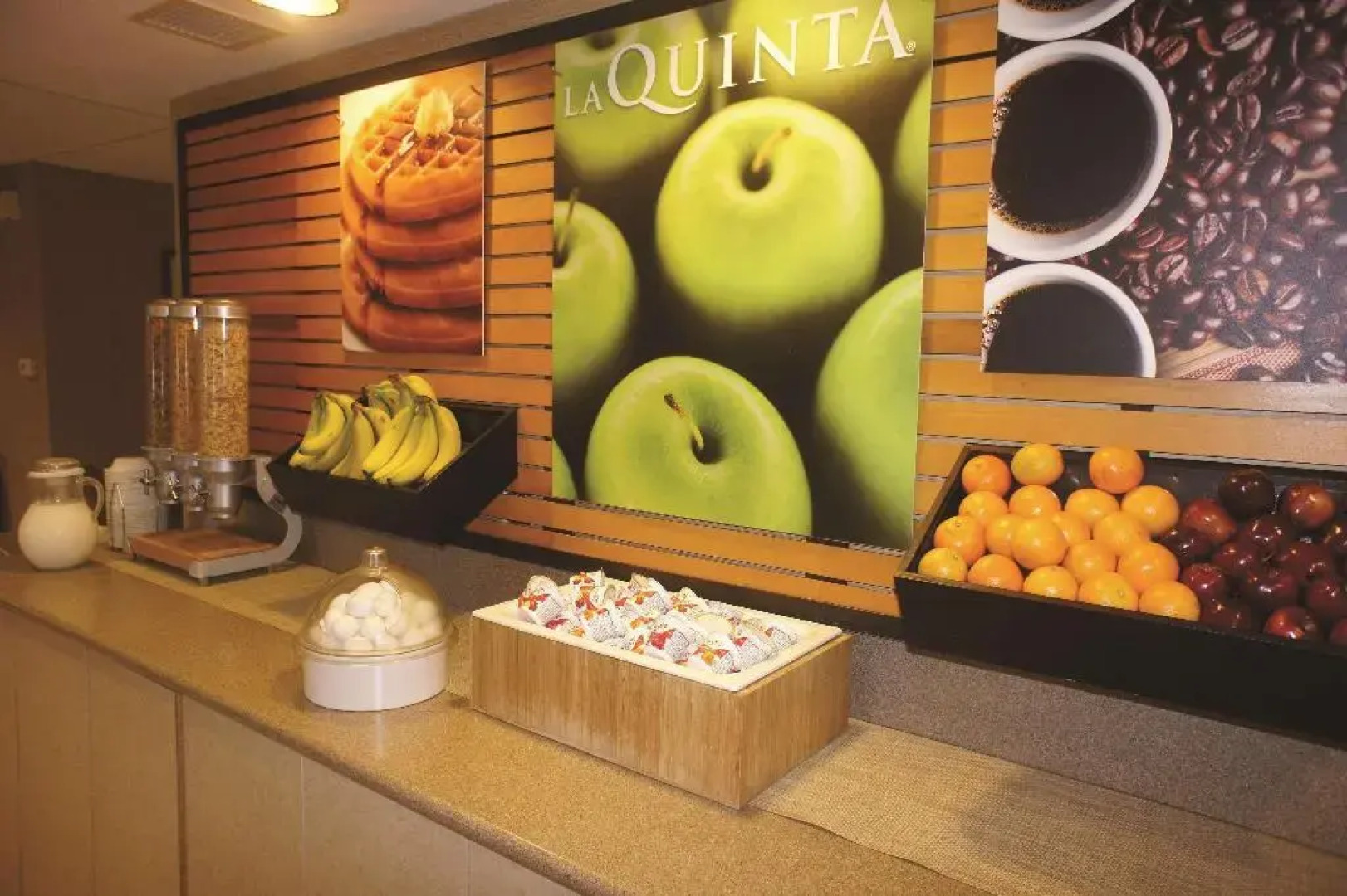 La Quinta Inn And Suites Boston-Somerville
