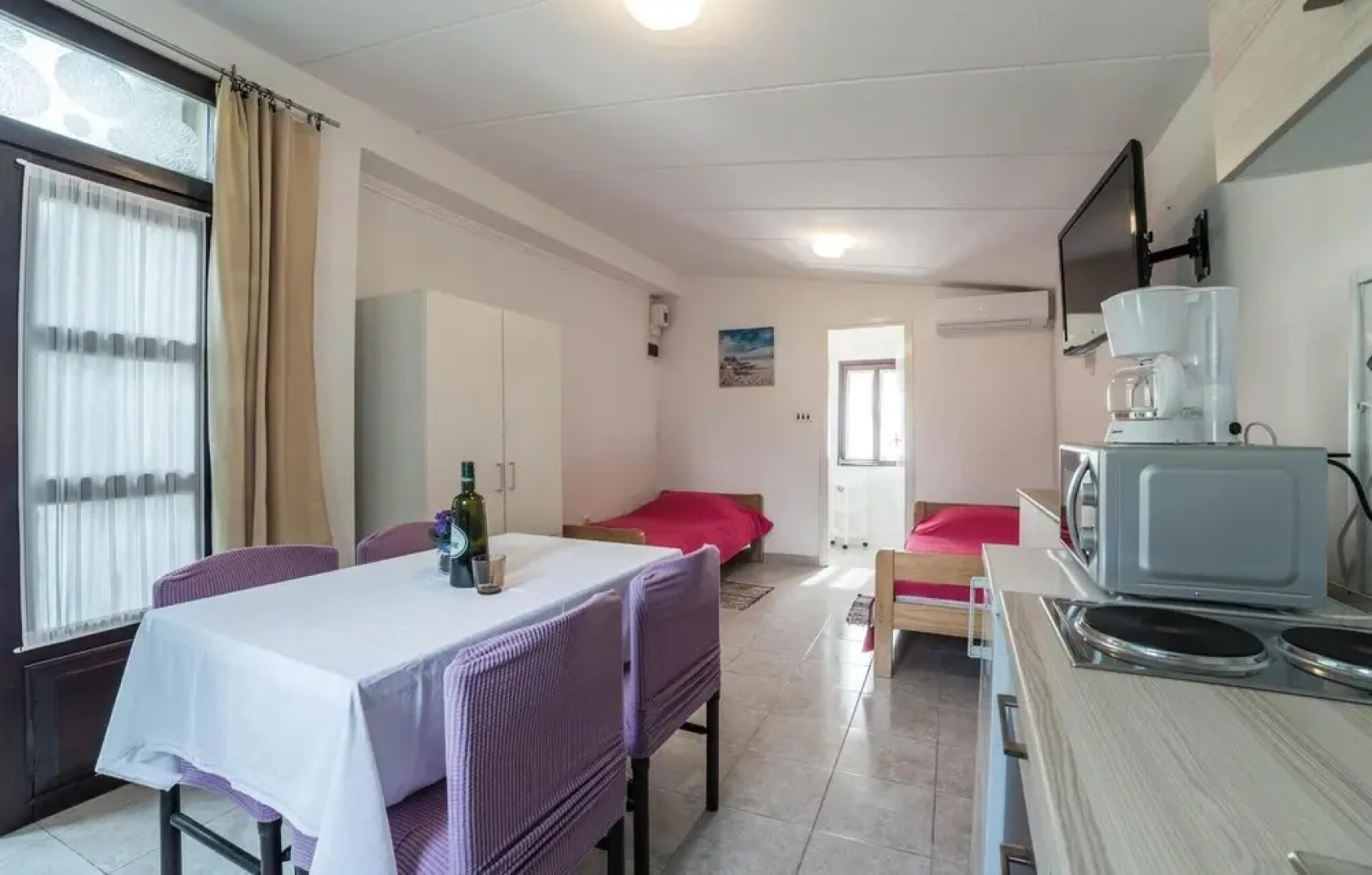 Stunning Home in Tar With Wifi and 0 Bedrooms