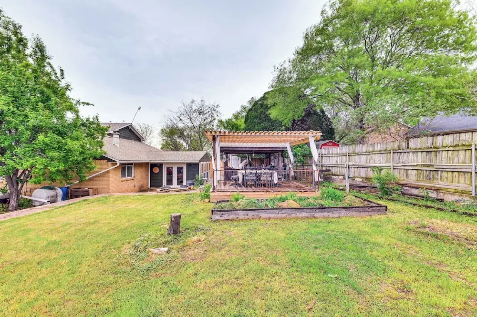 Spacious Family Home w/ Fenced Yard in DFW Area