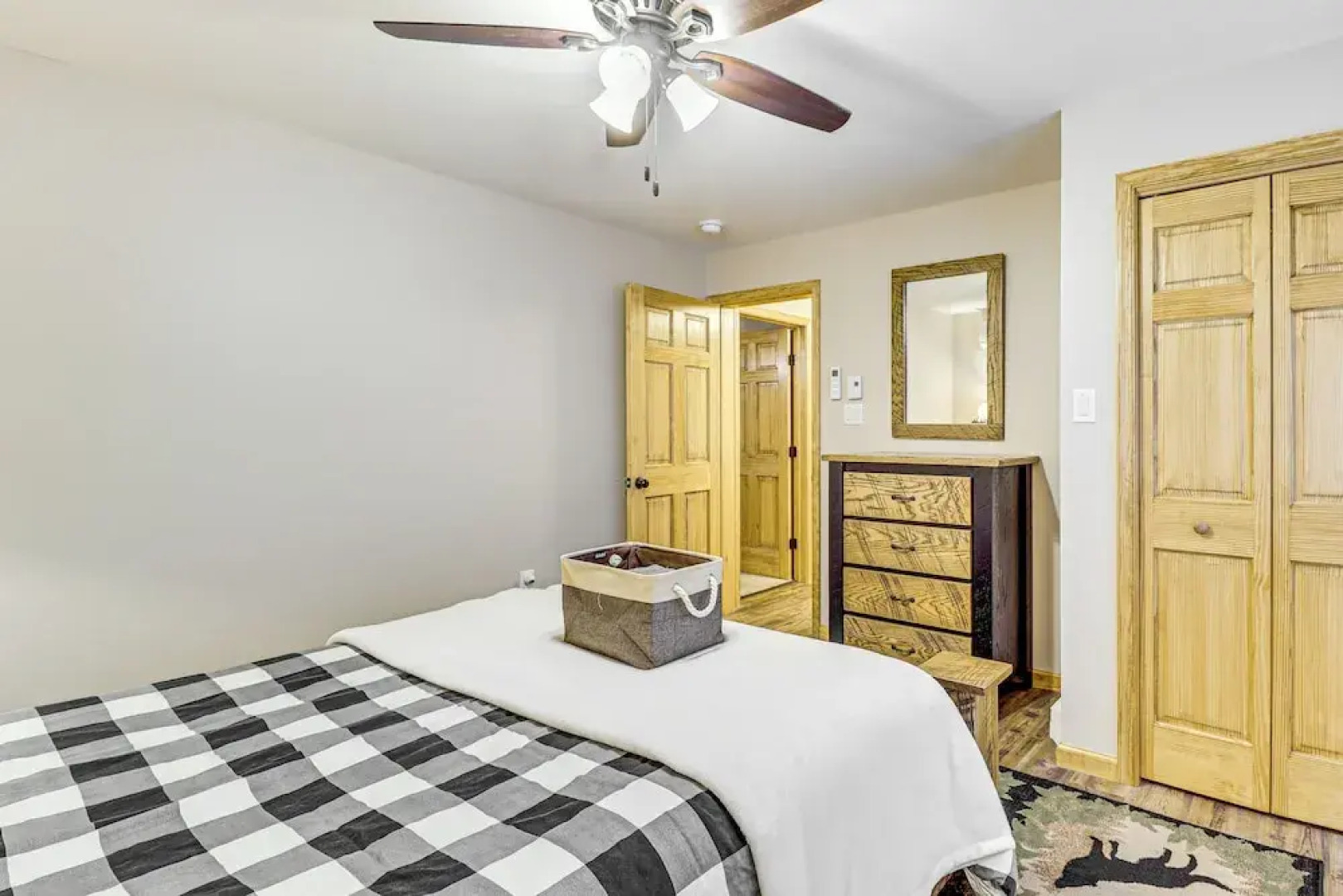 Forest Views & Hot Tub: Poconos Cozy Cabin