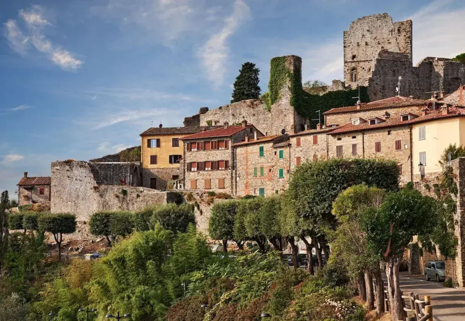 Dante With Whirlpool Sauna and Pool