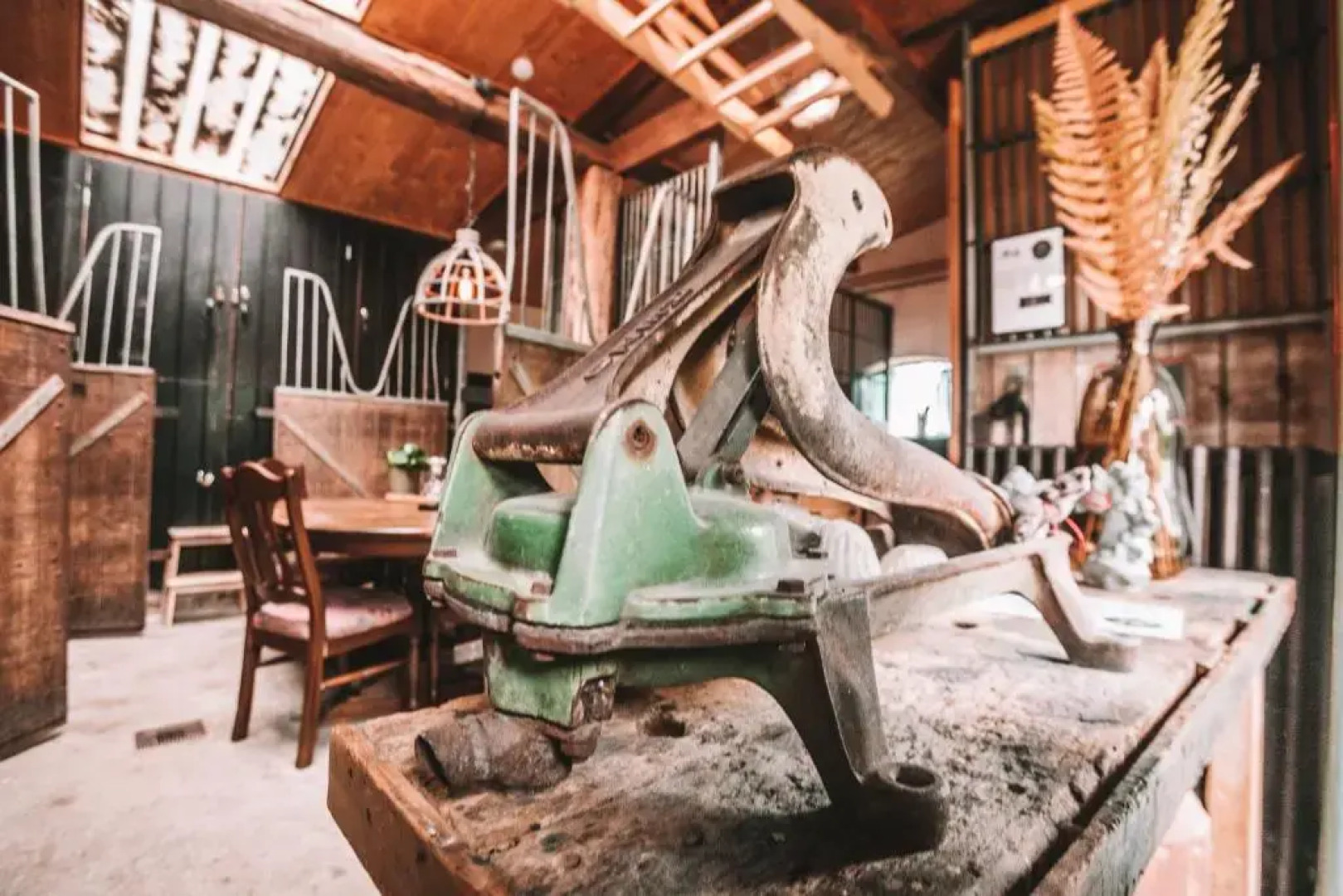 CRASH'NSTAY - Paardenstal