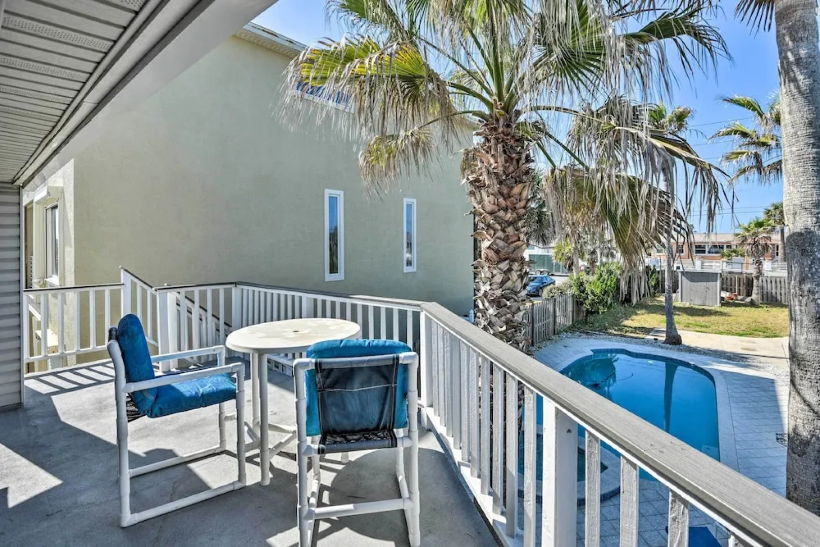 Sunny Florida Home w/ Decks & View, Steps to Beach