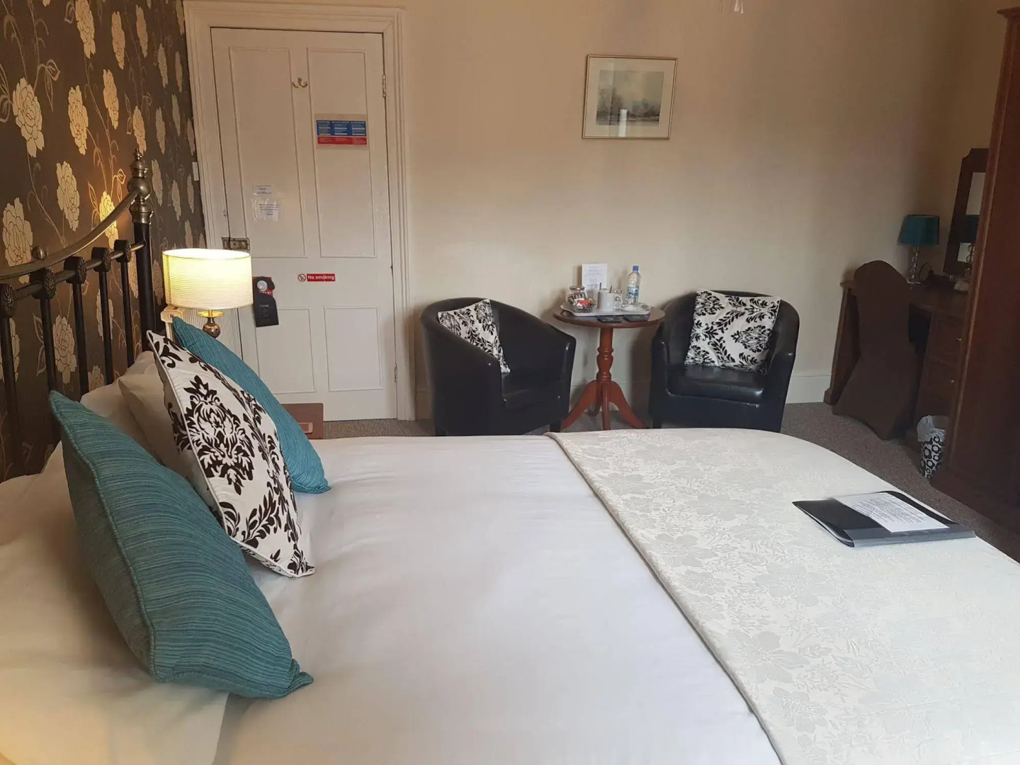 Sea Breeze House Elegant Accommodation