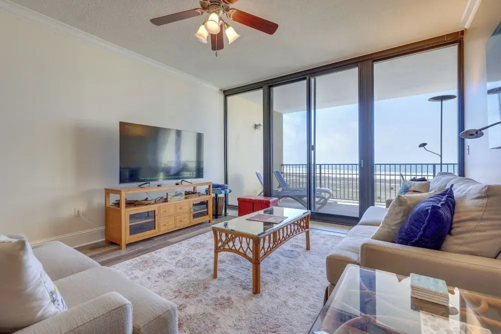 Beachfront Dauphin Island Condo w/ 2 Pools & Sauna