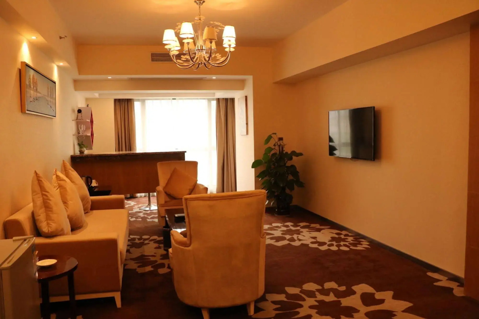 Shi Ji Huan Dao Hotel