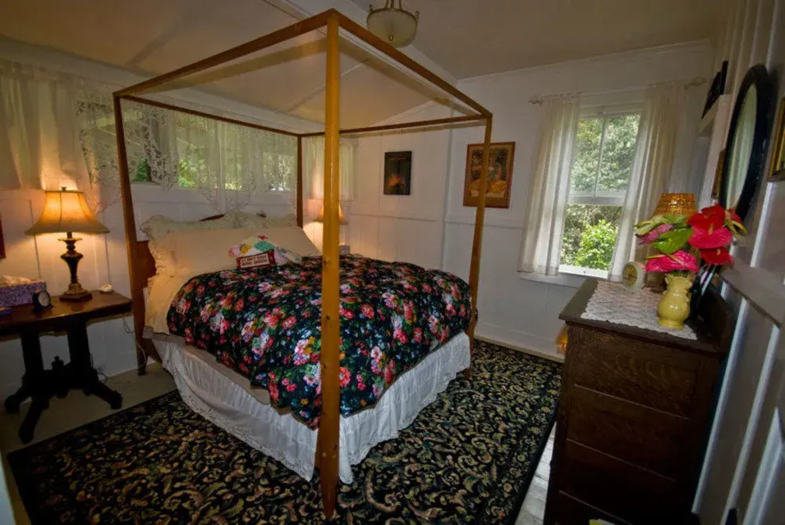 Volcano Teapot Cottage