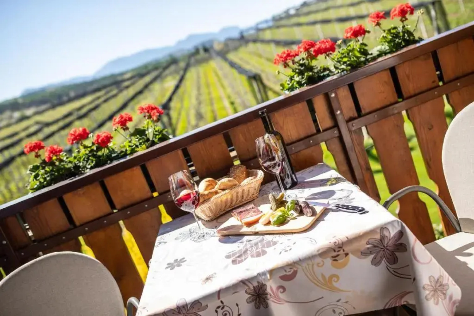 Apartments Weisshauserhof