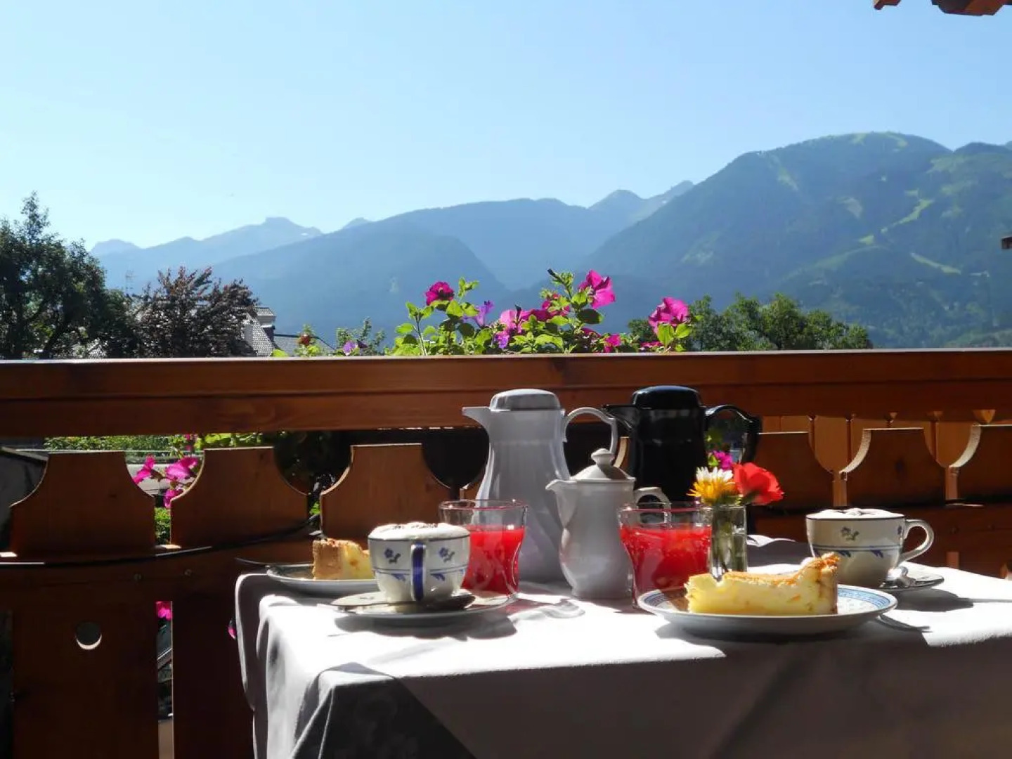 Hotel Salvanel Boschetto Roland Di Dapra’ Maria Maddalena