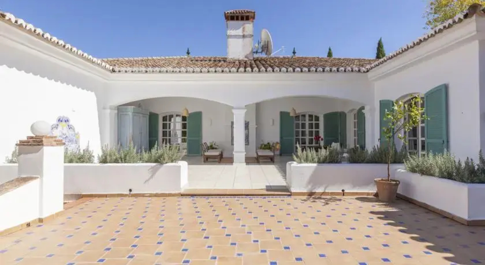 Spain Select Los Caballos