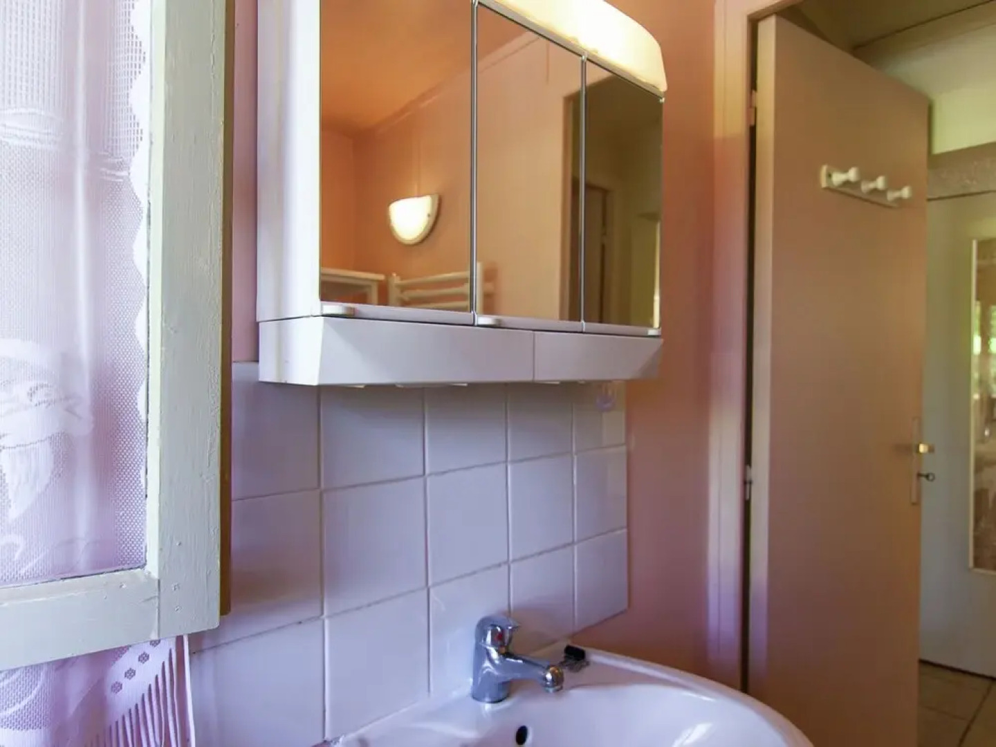 Modern Chalet in Neuvic with Private Swimming Pool