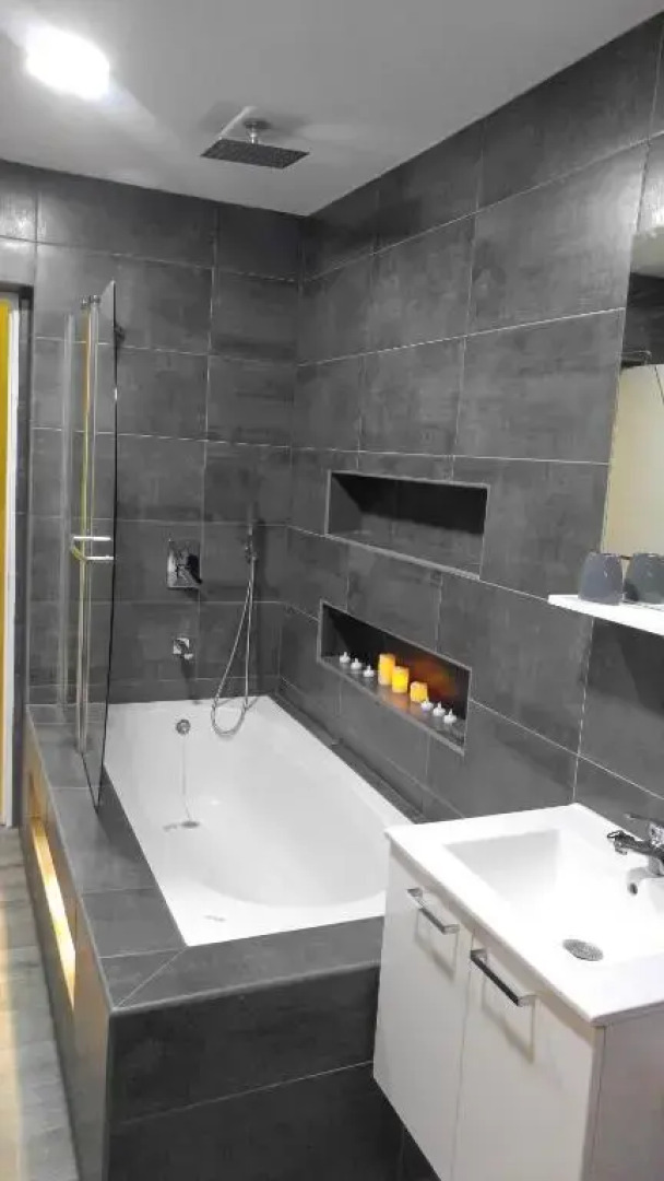 Apartments Lara & EM