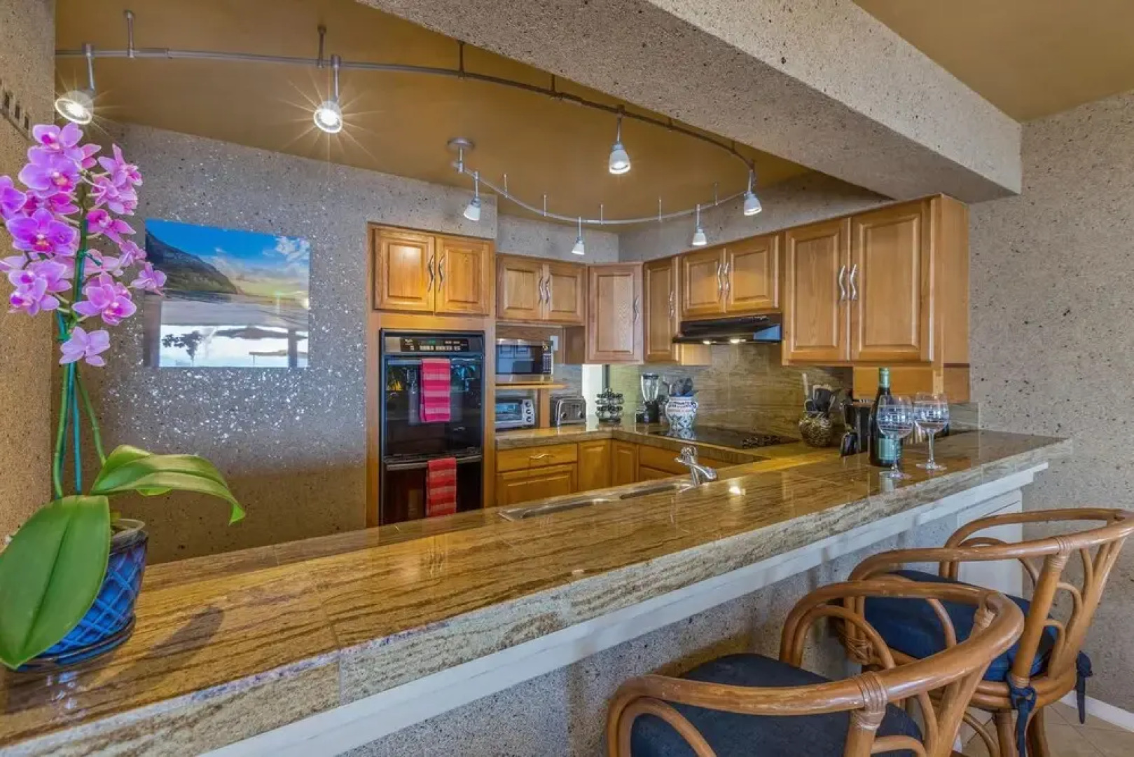 Puu Poa 309 2 Bedrooms 2 Bathrooms Condo