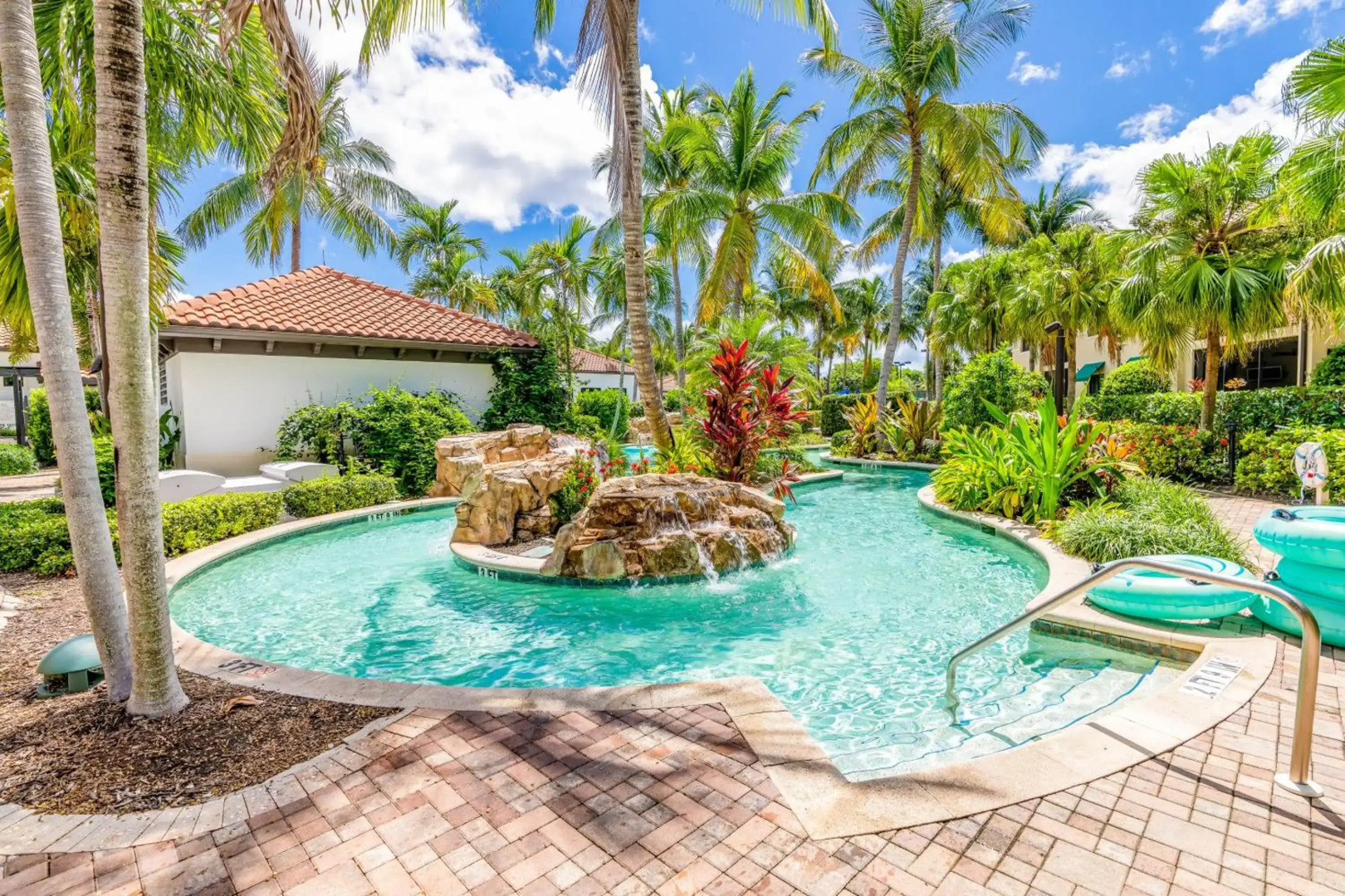 Naples Bay Resort The Cottages