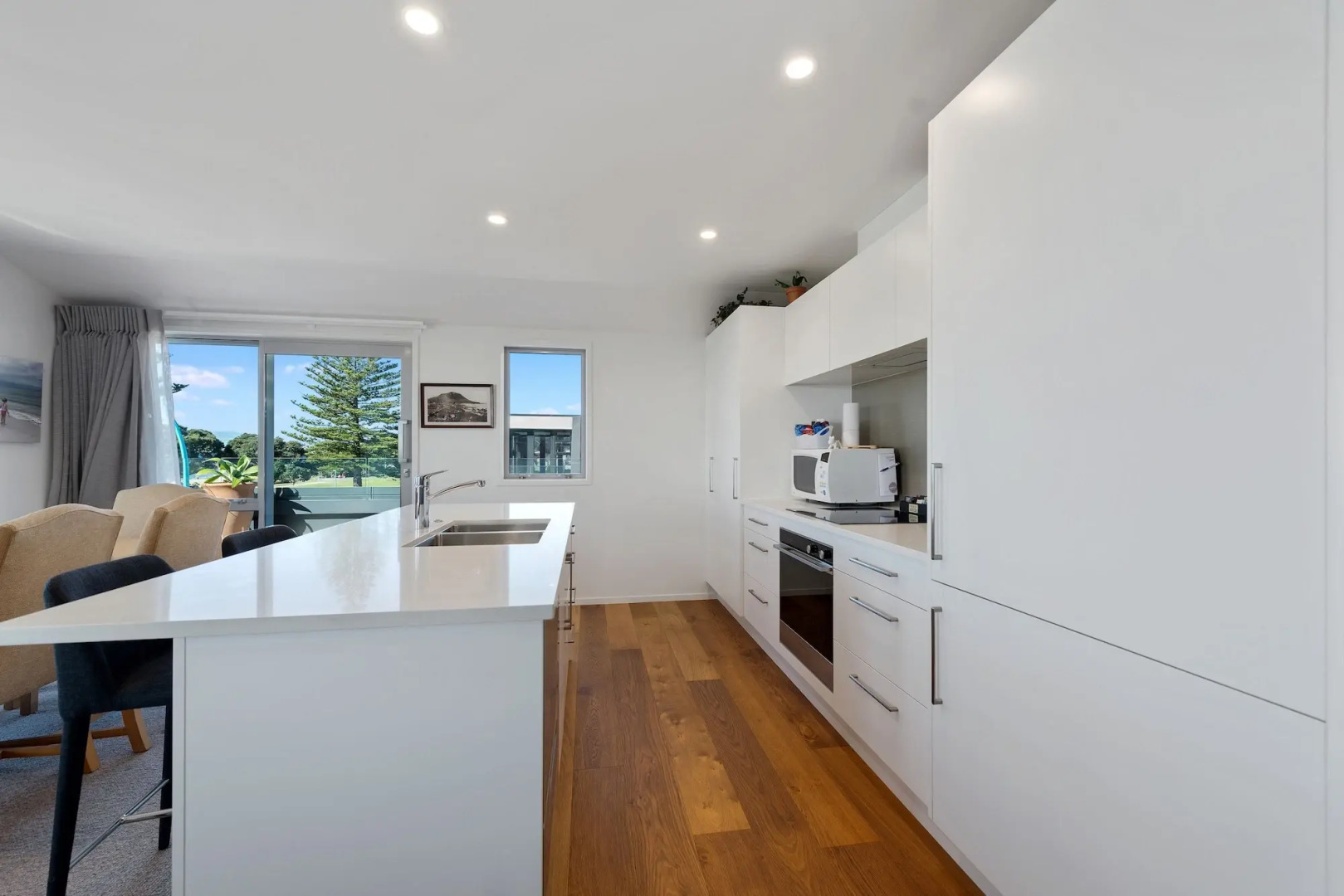 The Pavilions Beachfront Apartments