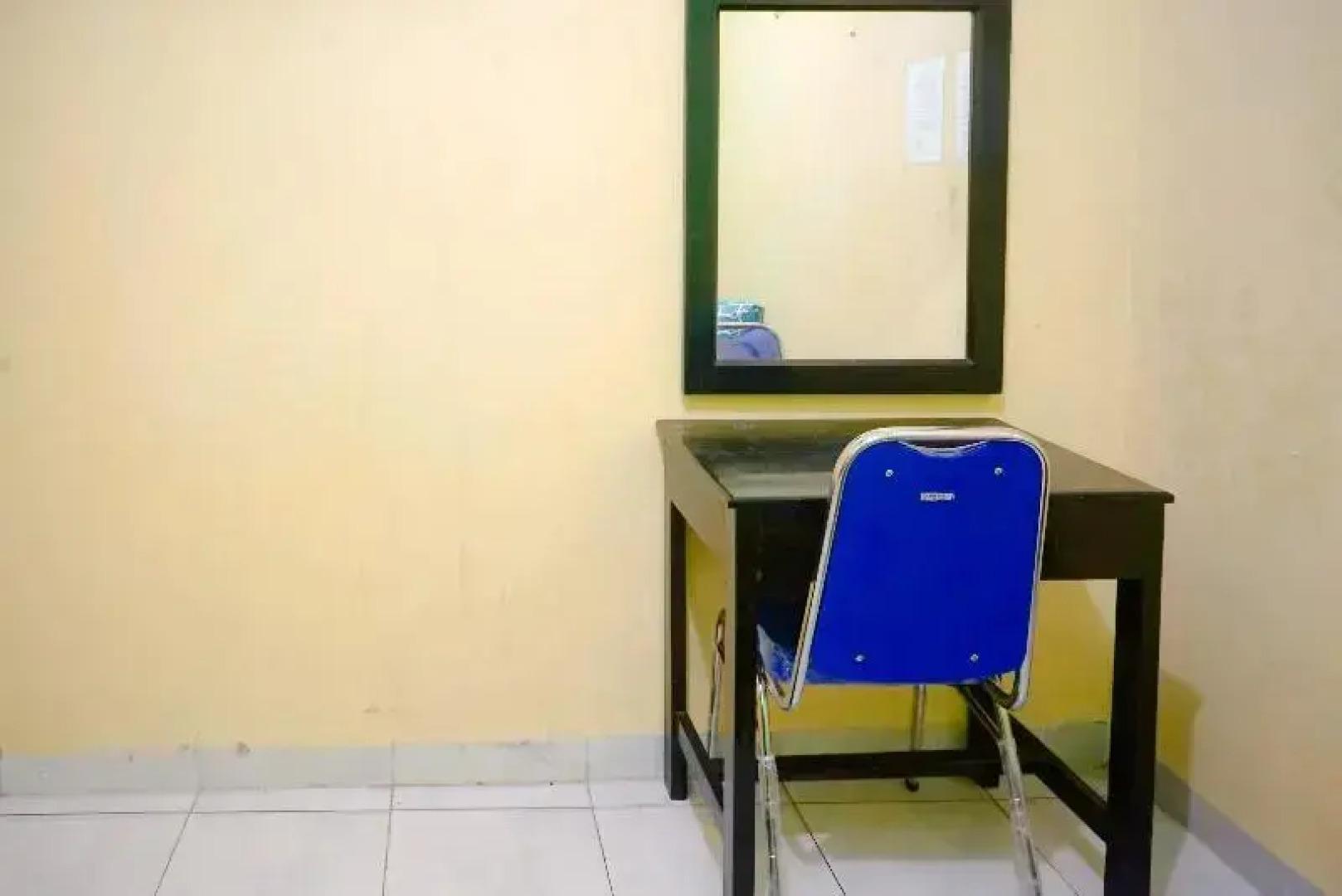 Wallet Family Residence Syariah by OYO Rooms