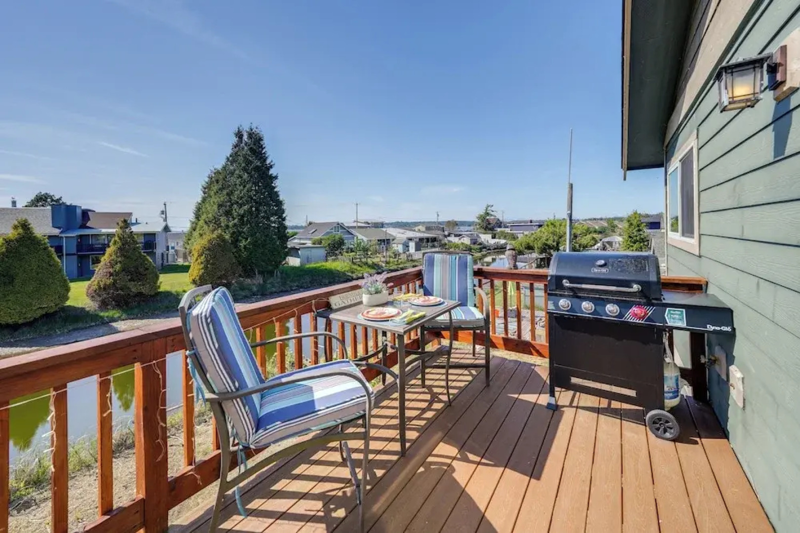 Waterfront Birch Bay Rental - Walk to Beach!