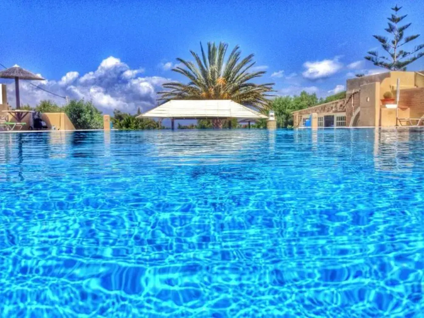 Faros Villa small hotel & restaurant