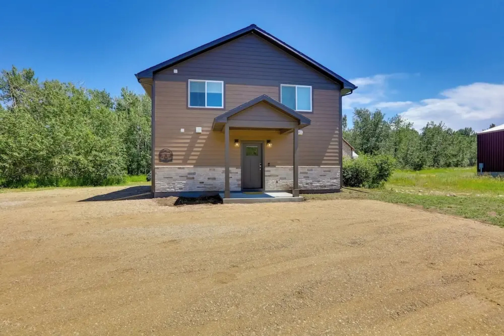 Red Lodge Retreat w/ Creek Access + Fire Pit!