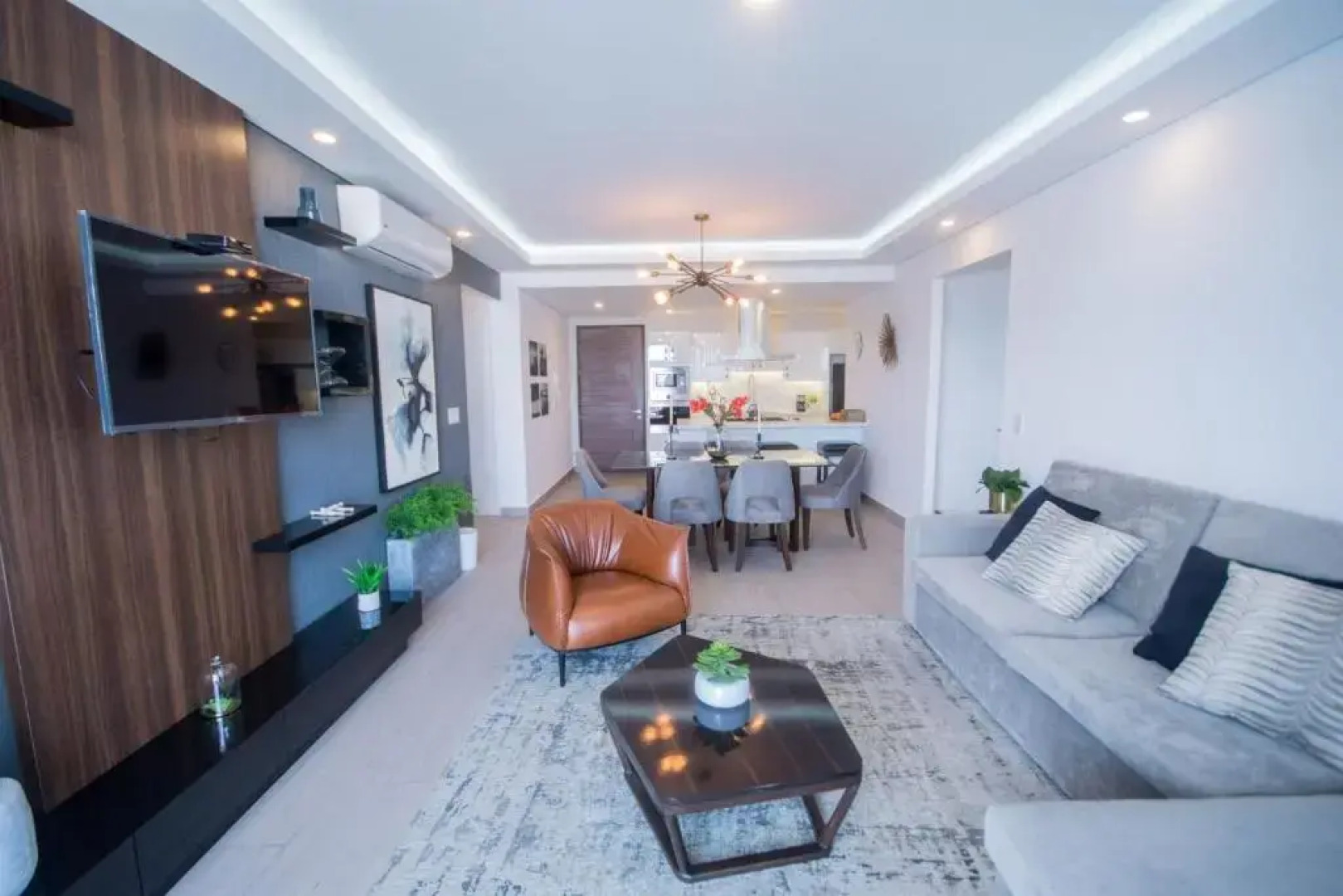 Real View Towers E208 by Casago