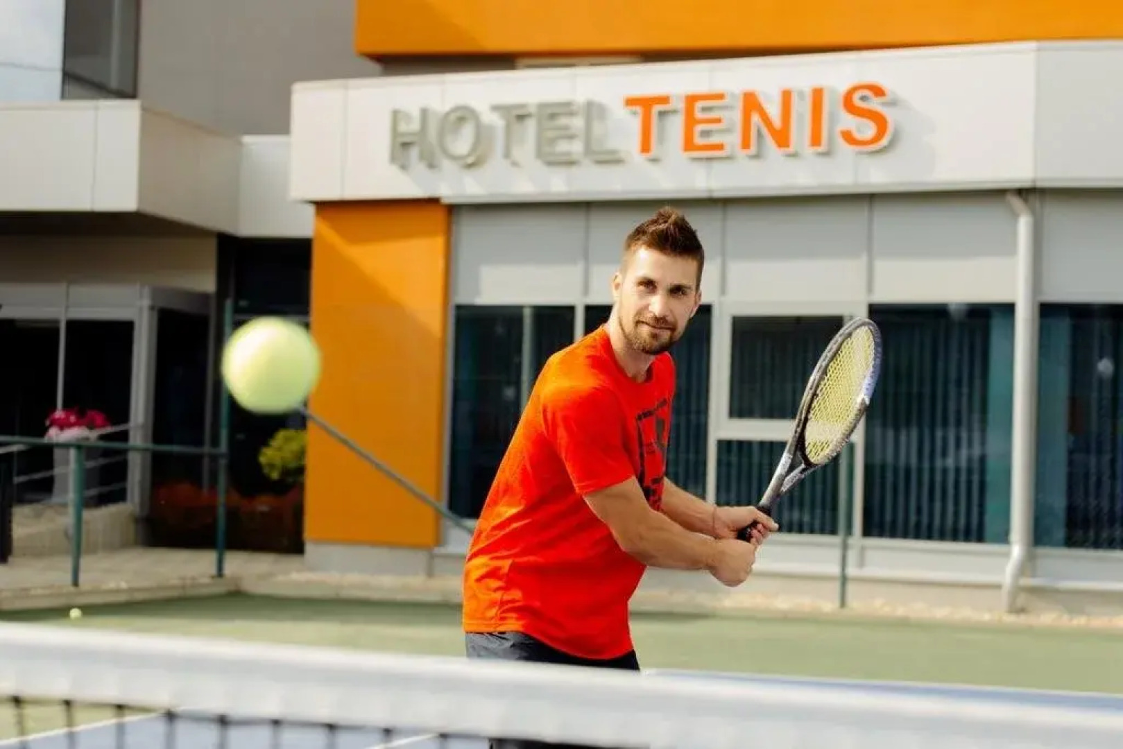 Hotel TENIS