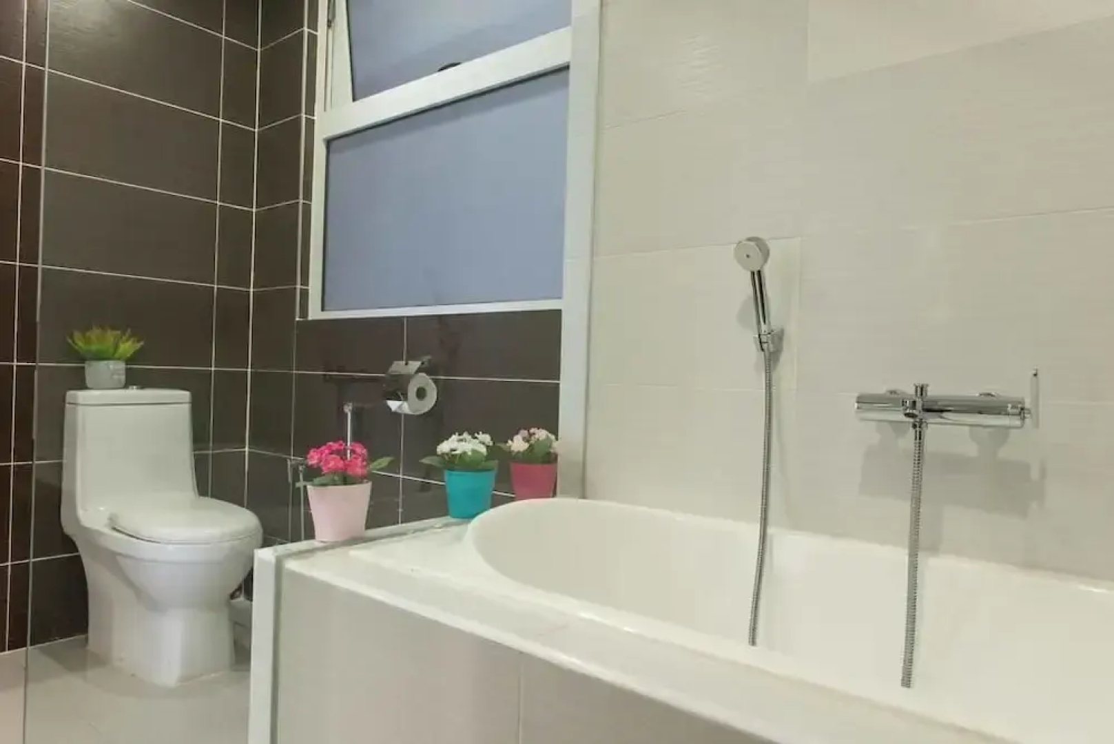Encorp Marina Suites
