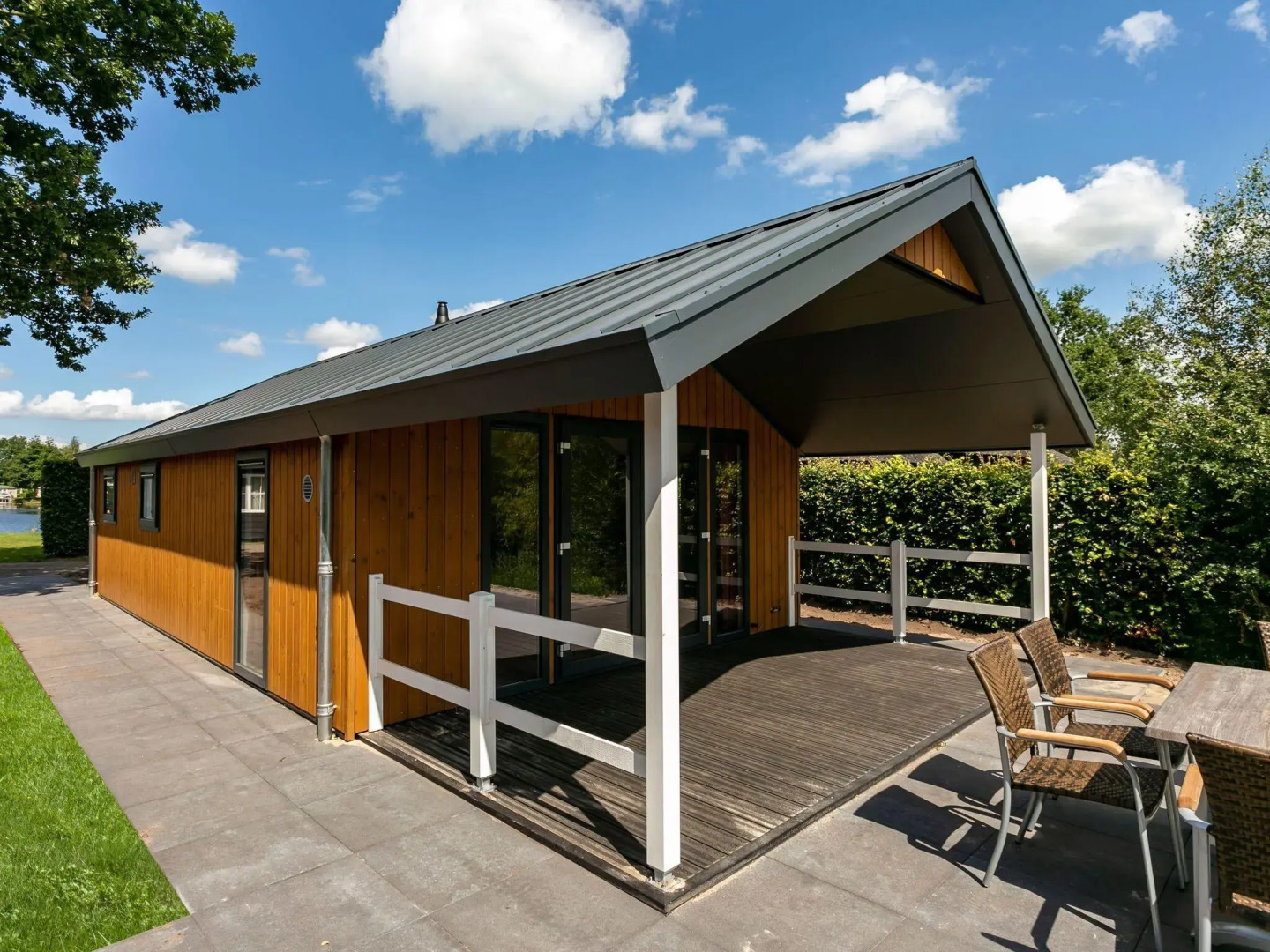 Premium Lodge Near Recreation Lake