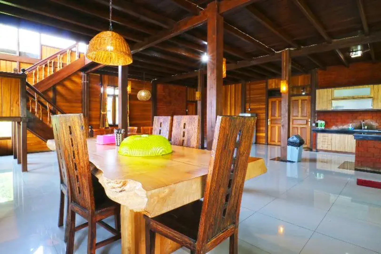 Villa Gardenia Bandung by ZUZU