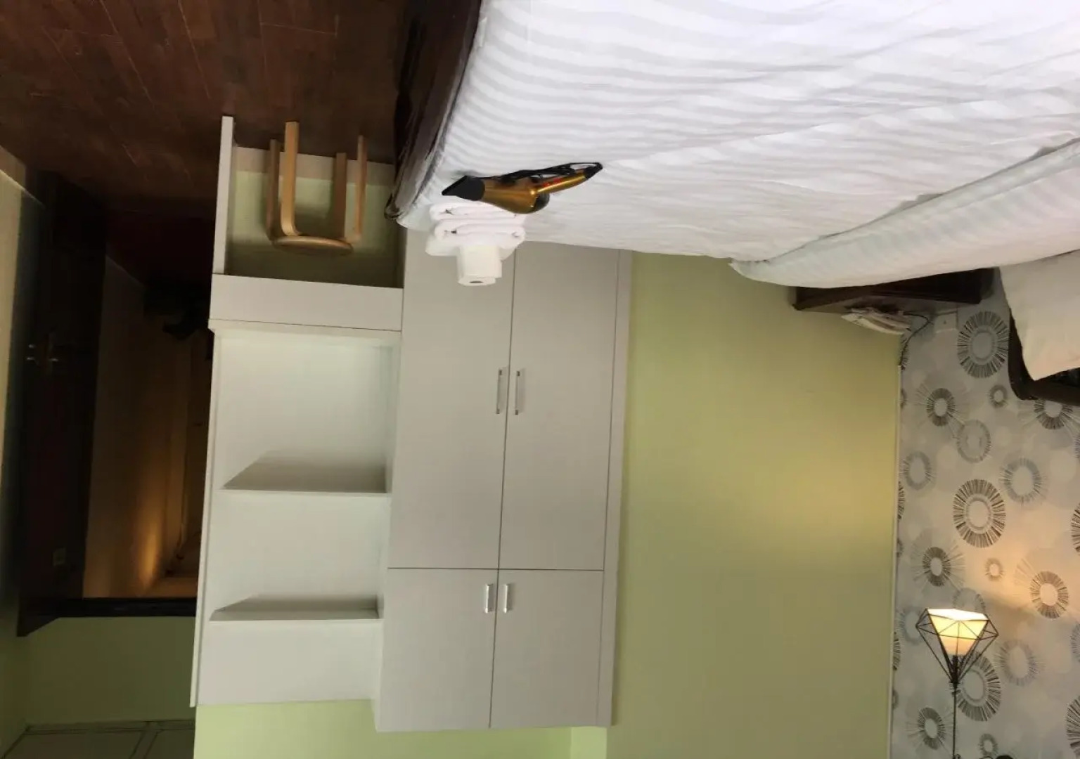 The Queen Hotel & Spa 2