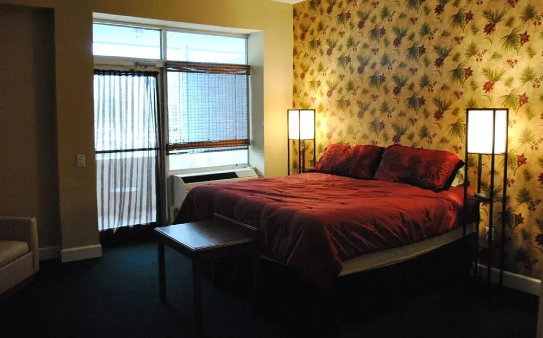 The Hurricane Resort-restaurant & Guest Rooms