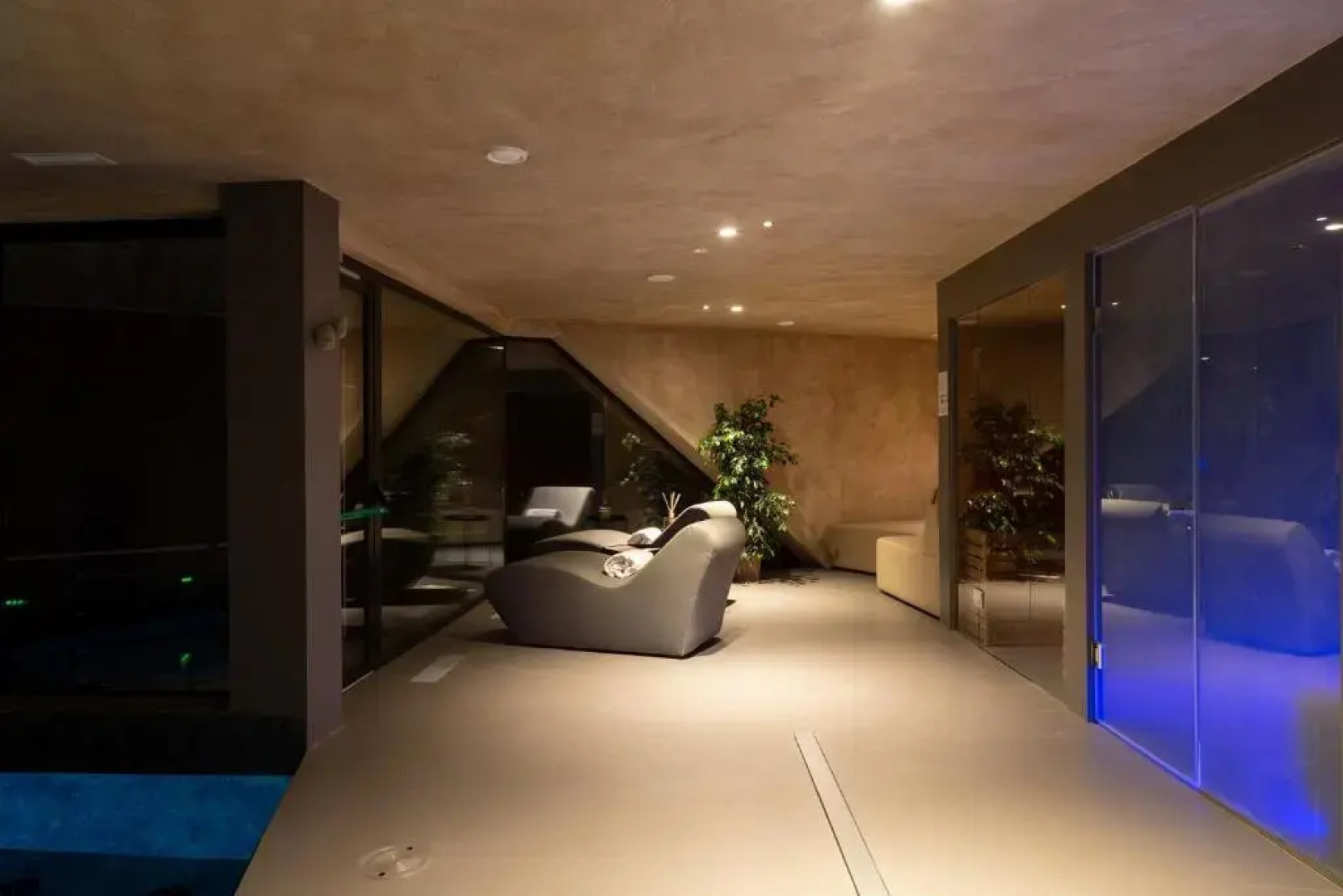 Bergman Mountain Hotel