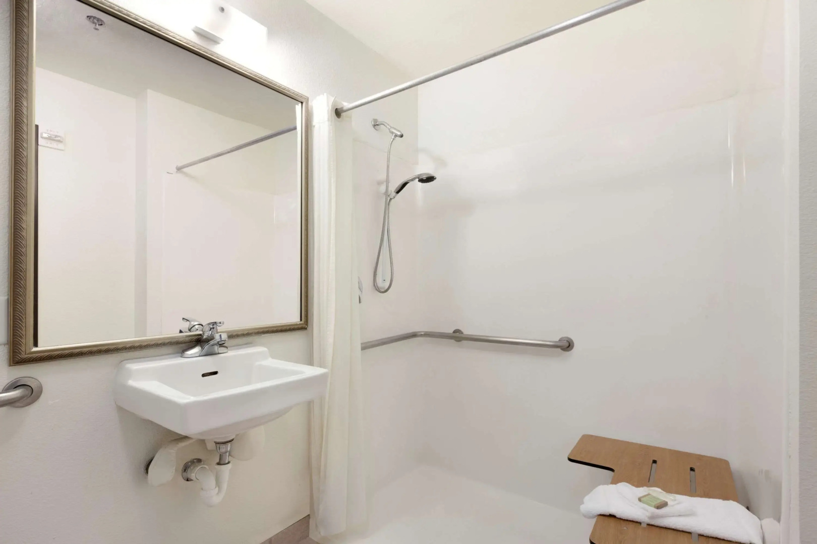 Super 8 by Wyndham Garland/Rowlett/East Dallas Area