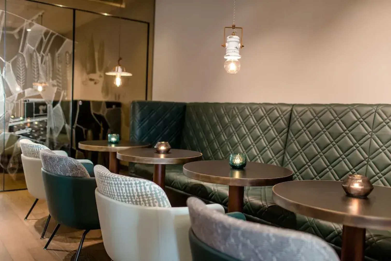 Motel One Linz - Hauptplatz