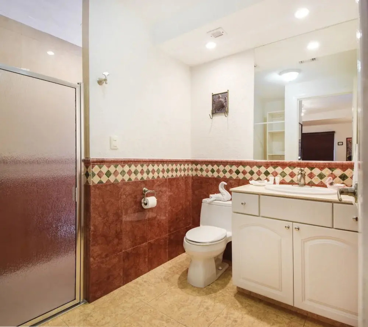 El Cantil Condominiums