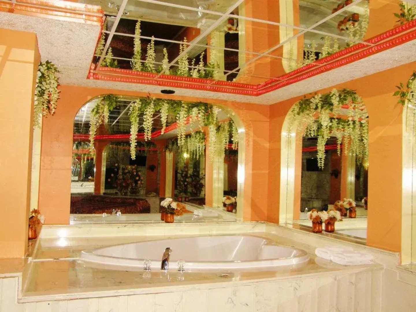 Gallery Holiday Motel