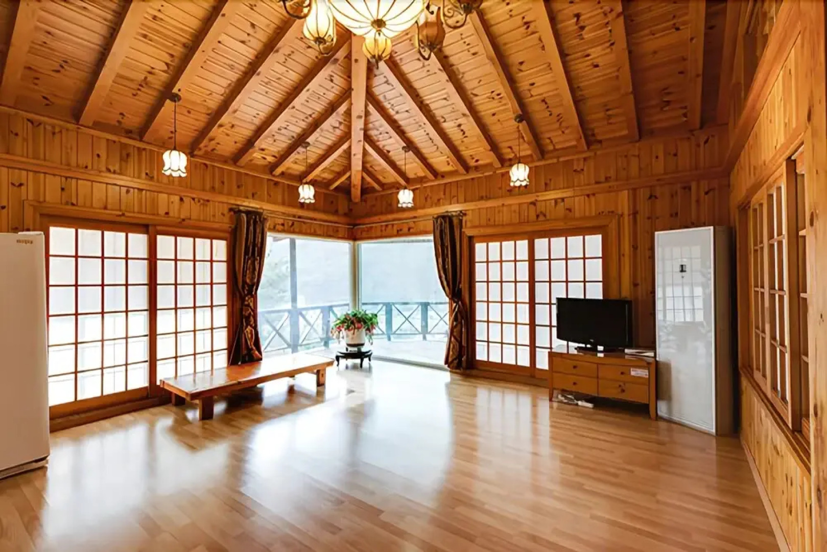 Yangsan Solmaru Pension